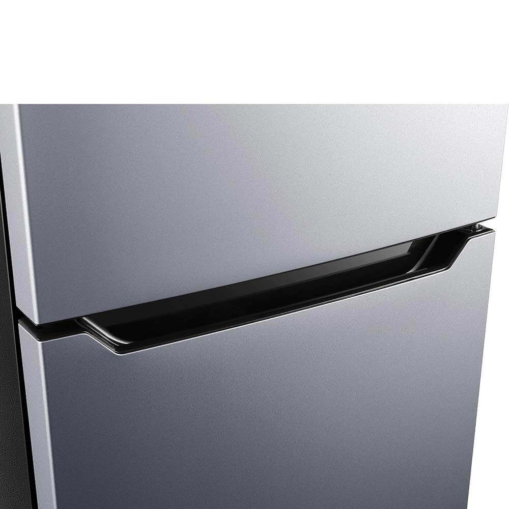 Hisense 3.3 cu ft Mini Fridge with Freezer Compartment