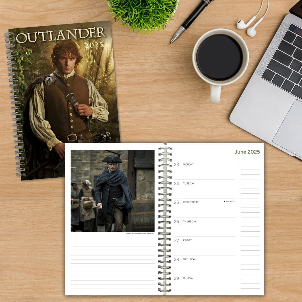 Outlander Classic 2025 Planner - Calendars.com