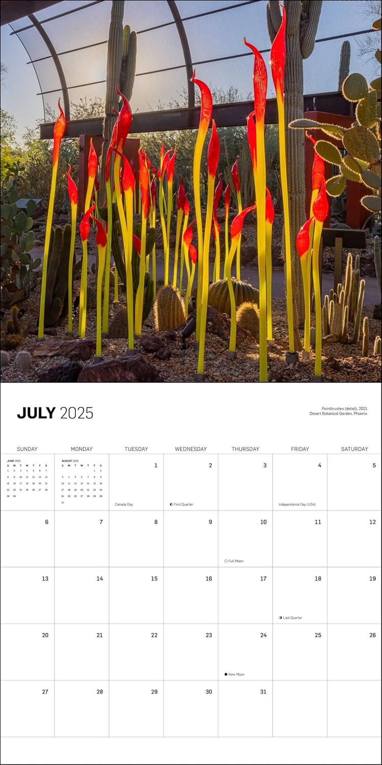 Chihuly 2025 Wall Calendar interior picture