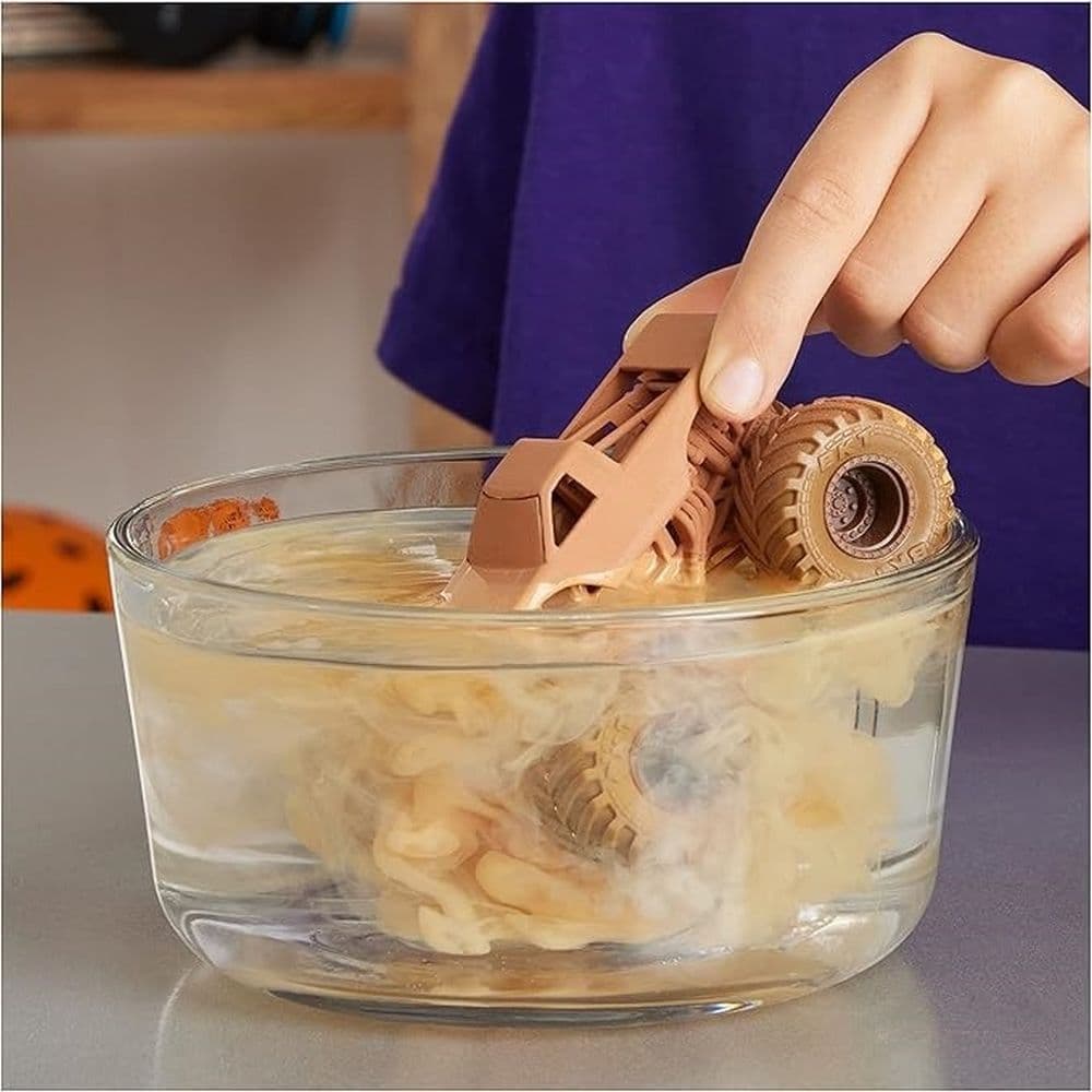 Monster Jam Mystery Mudders Truck Fifth Alternate Image