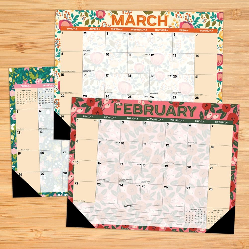 Spring Floral 22x17 2026 Large Desk Pad Second Alternate Image