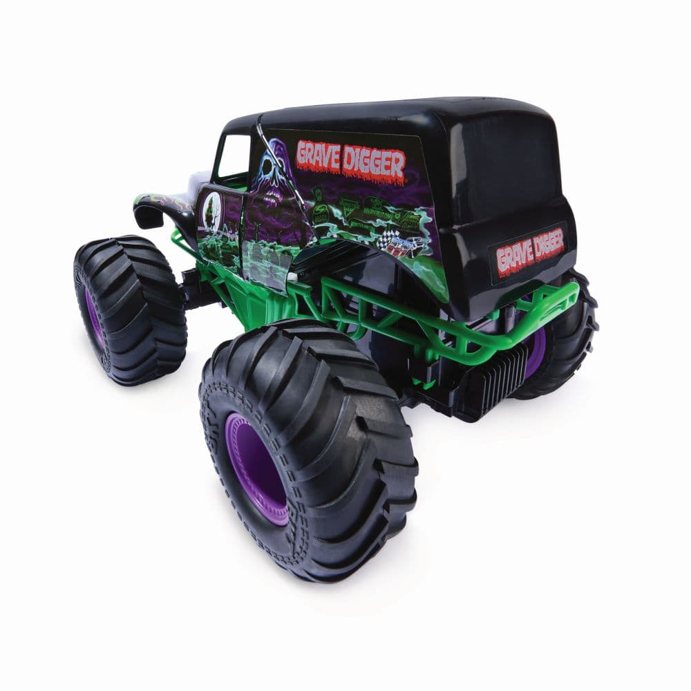 Monster Jam Smash and Bash Grave Digger 1:15 RC Truck Sixth Alternate Image