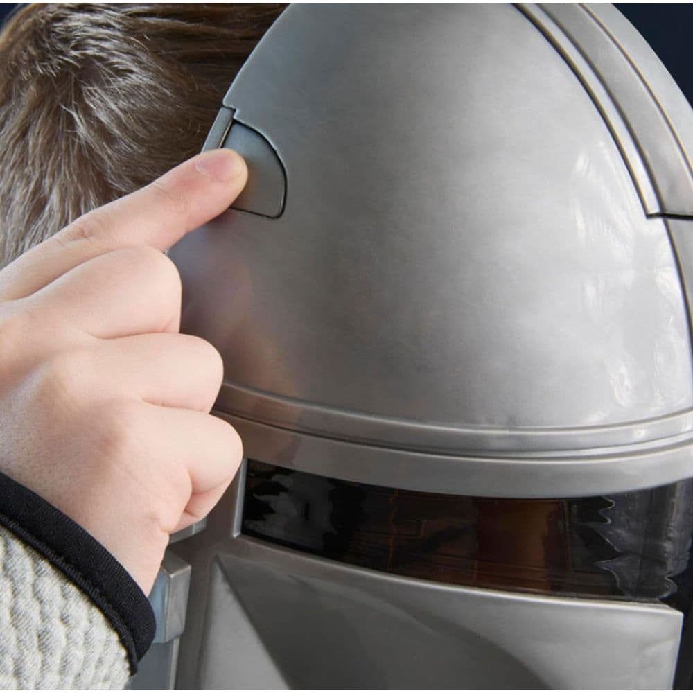 Star Wars Mandalorian Electronic Mask Third Alternate Image