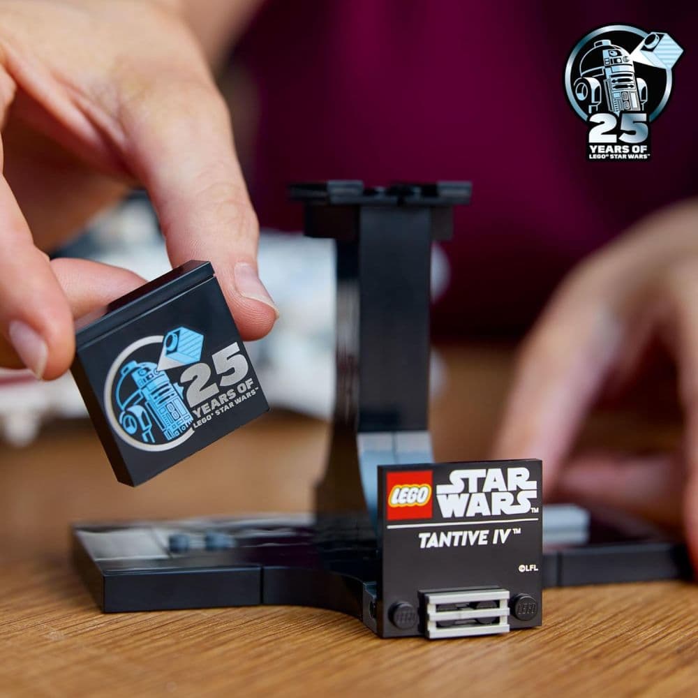 LEGO Star Wars: A New Hope Tantive IV Third Alternate Image