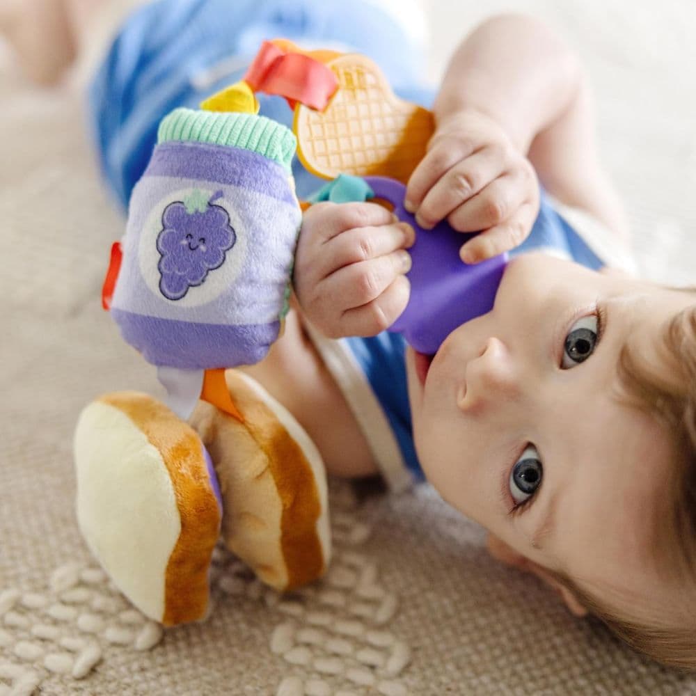 Melissa &amp; Doug PB&amp;J Sandwich Take Along Toy Fifth Alternate Image