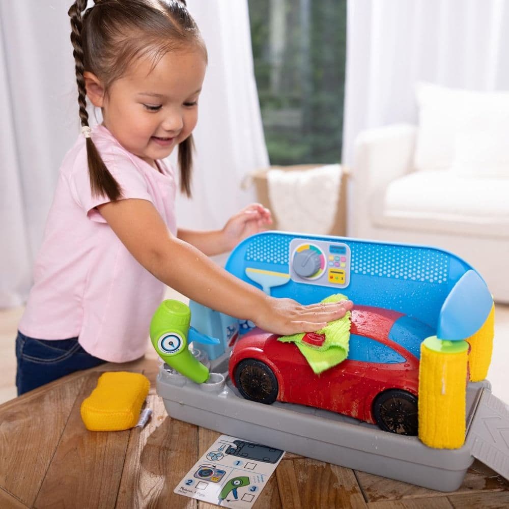 Spray &amp; Shine Car Wash Play Set Third Alternate Image