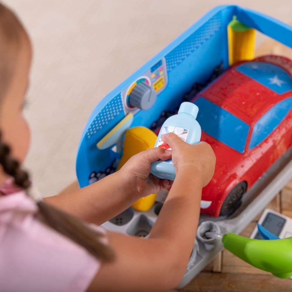 Spray &amp; Shine Car Wash Play Set Sixth Alternate Image
