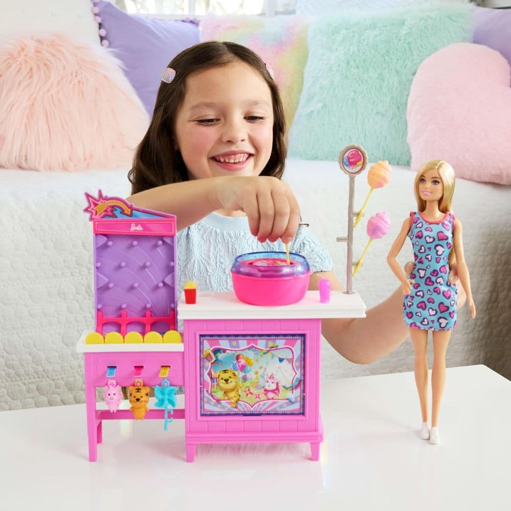 Barbie Mysteries Beach Detectives Malibu Doll Playset Second Alternate Image