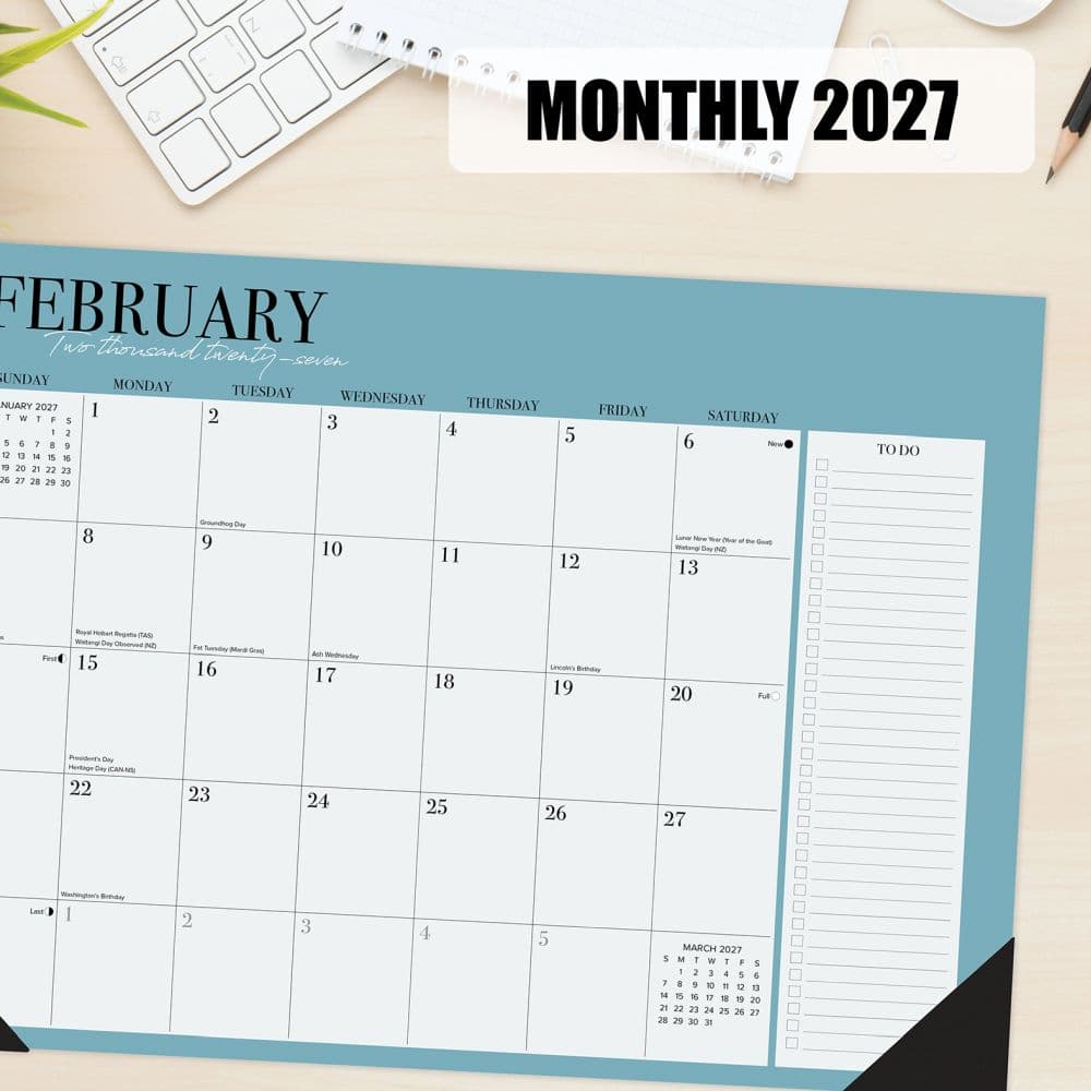 Urban Chic 2027 Desk Pad Third Alternate Image