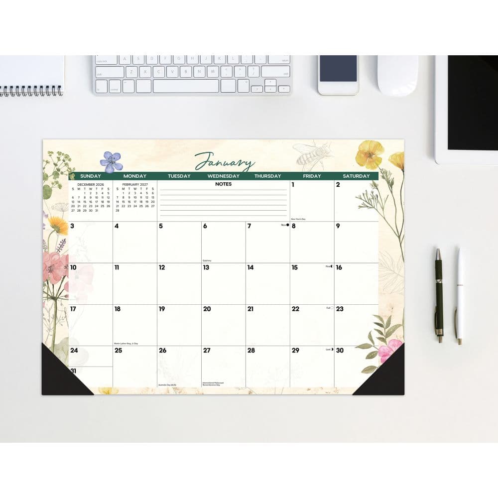 Botanical Garden 17x12 2027 Desk Pad Main Product Image