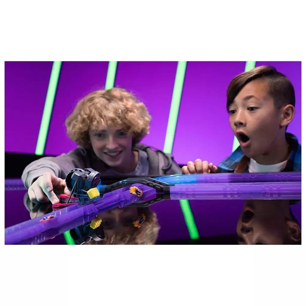 Hyper Burst Shockout Circuit Race Track Set Second Alternate Image
