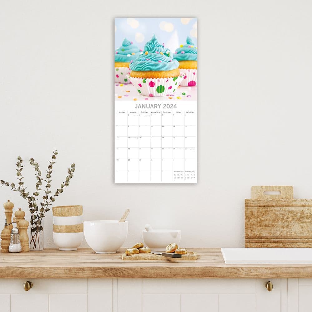 Cupcakes 2025 Wall Calendar