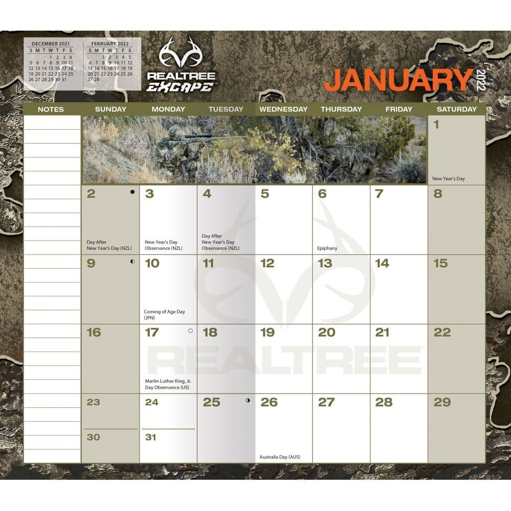 Realtree Hidden Hunter 2022 Two Year Planner - Calendars.com