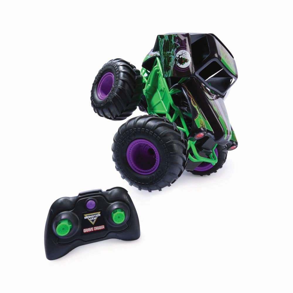 Monster Jam Smash and Bash Grave Digger 1:15 RC Truck First Alternate Image