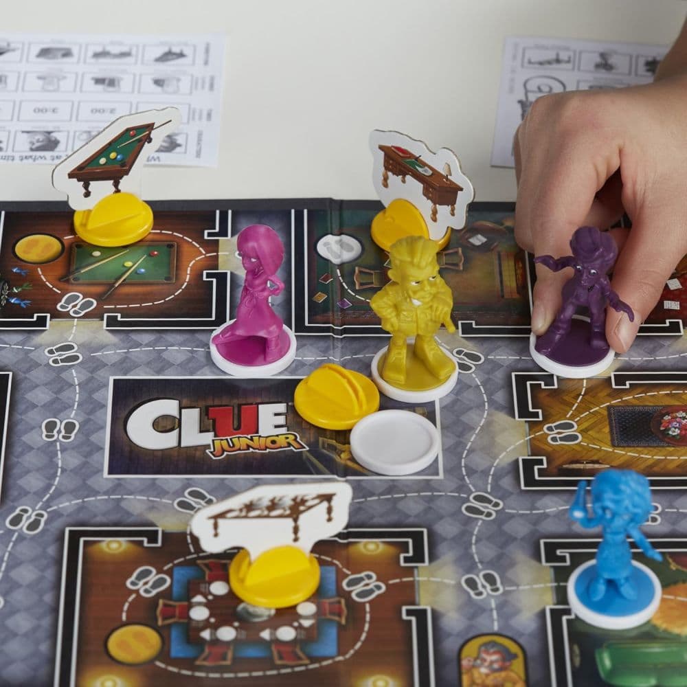 Clue Junior Second Alternate Image