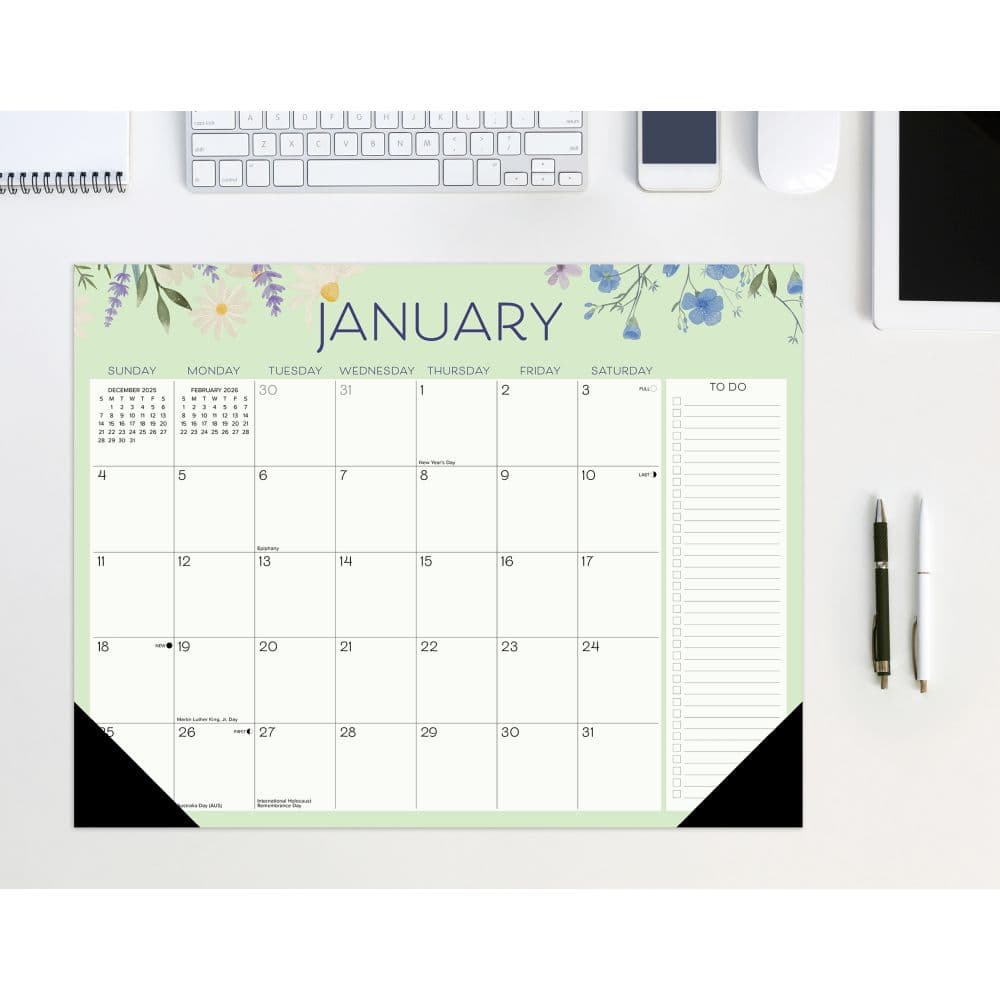 Wildflowers 2026 Desk Pad First Alternate Image