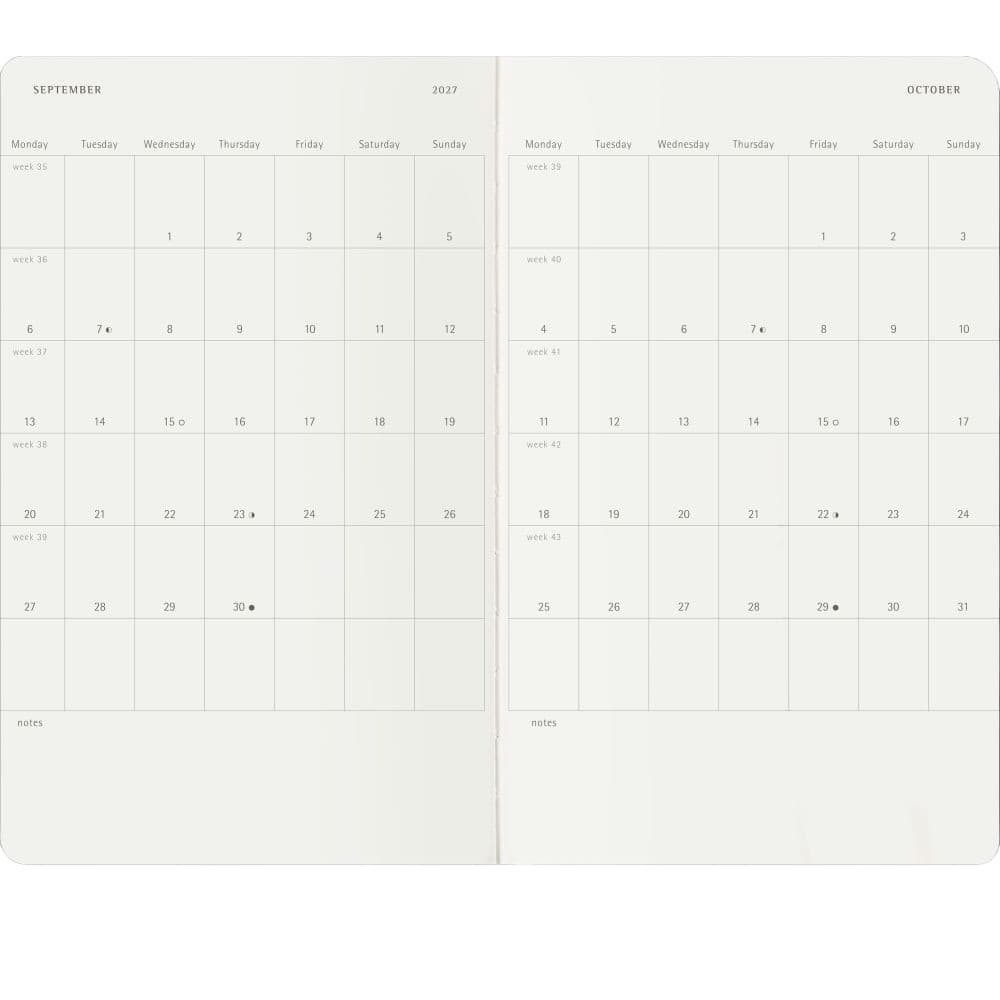 Moleskine Myrtle Green Large Soft Cover 2027 Weekly Planner Fourth Alternate Image