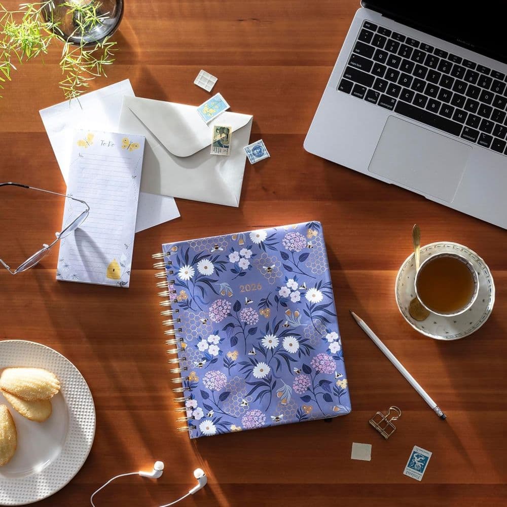 Garden Bee Deluxe Hardcover High Note 2026 Planner Fifth Alternate Image