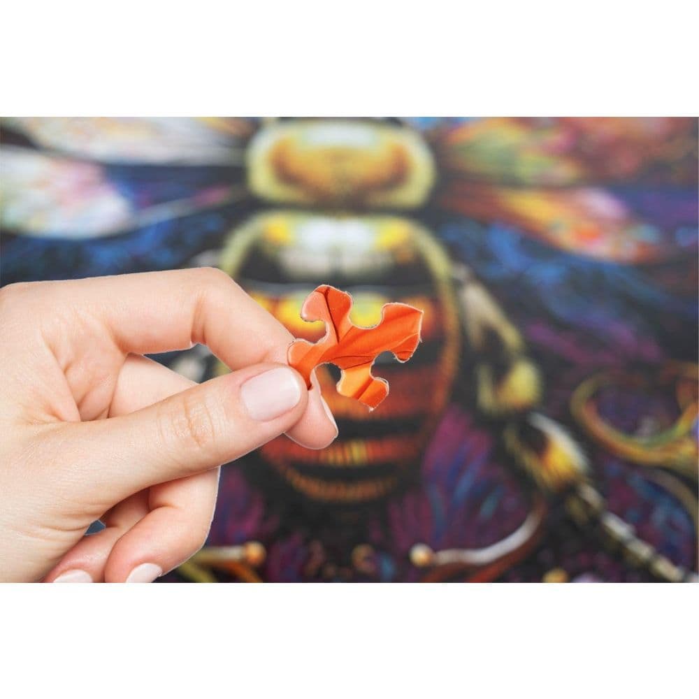 Amazing Bee 1000 Piece Puzzle Third Alternate Image