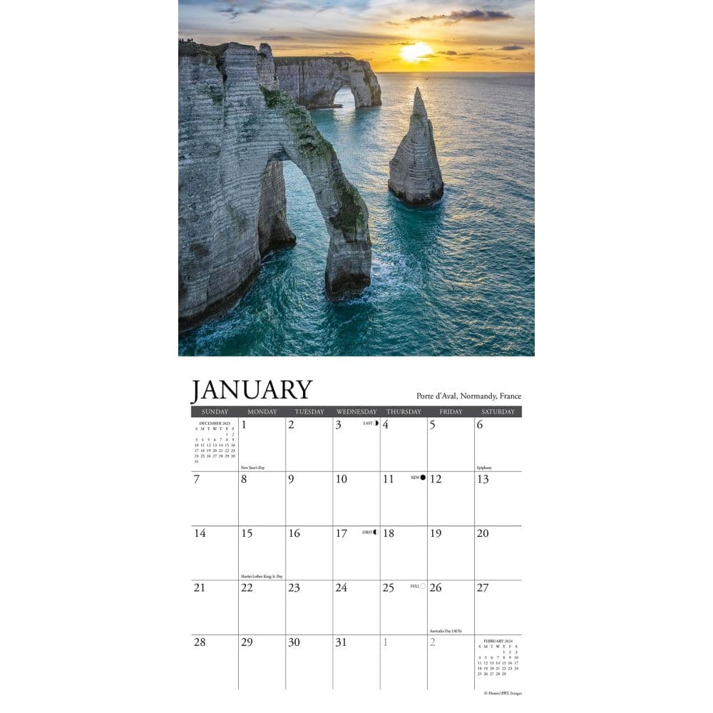 Ocean View 2024 Mini Wall Calendar