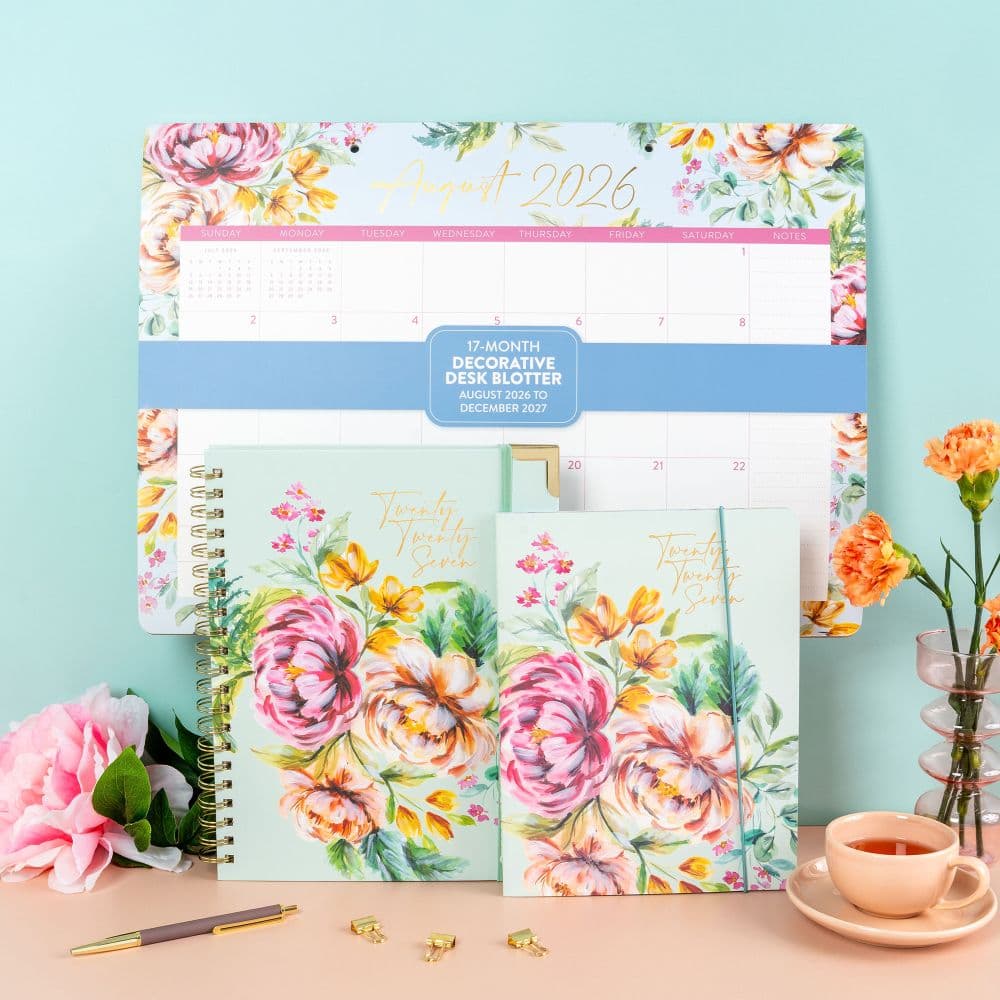 Bella Flora 2027 Desk Pad Fifth Alternate Image