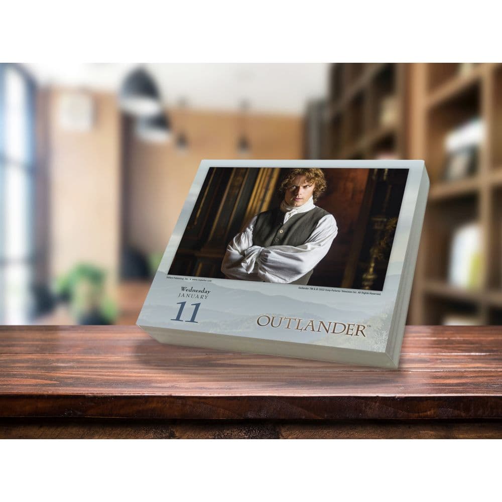 outlander-2023-desk-calendar-calendars