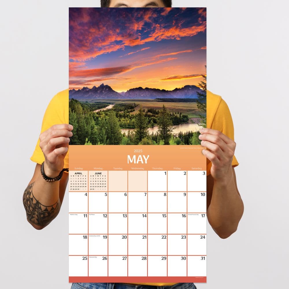 Sunsets 2025 Wall Calendar May