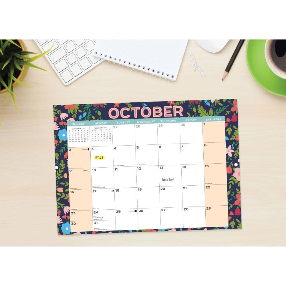 Spring Floral Small 2022 Desk Pad