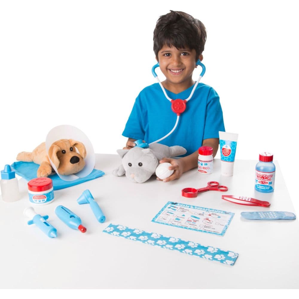 Examine Treat Pet Vet Play Set Second Alternate Image