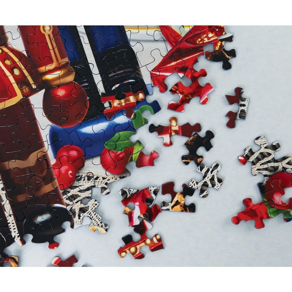 Christmas Guardians 500 Piece Puzzle Second Alternate Image