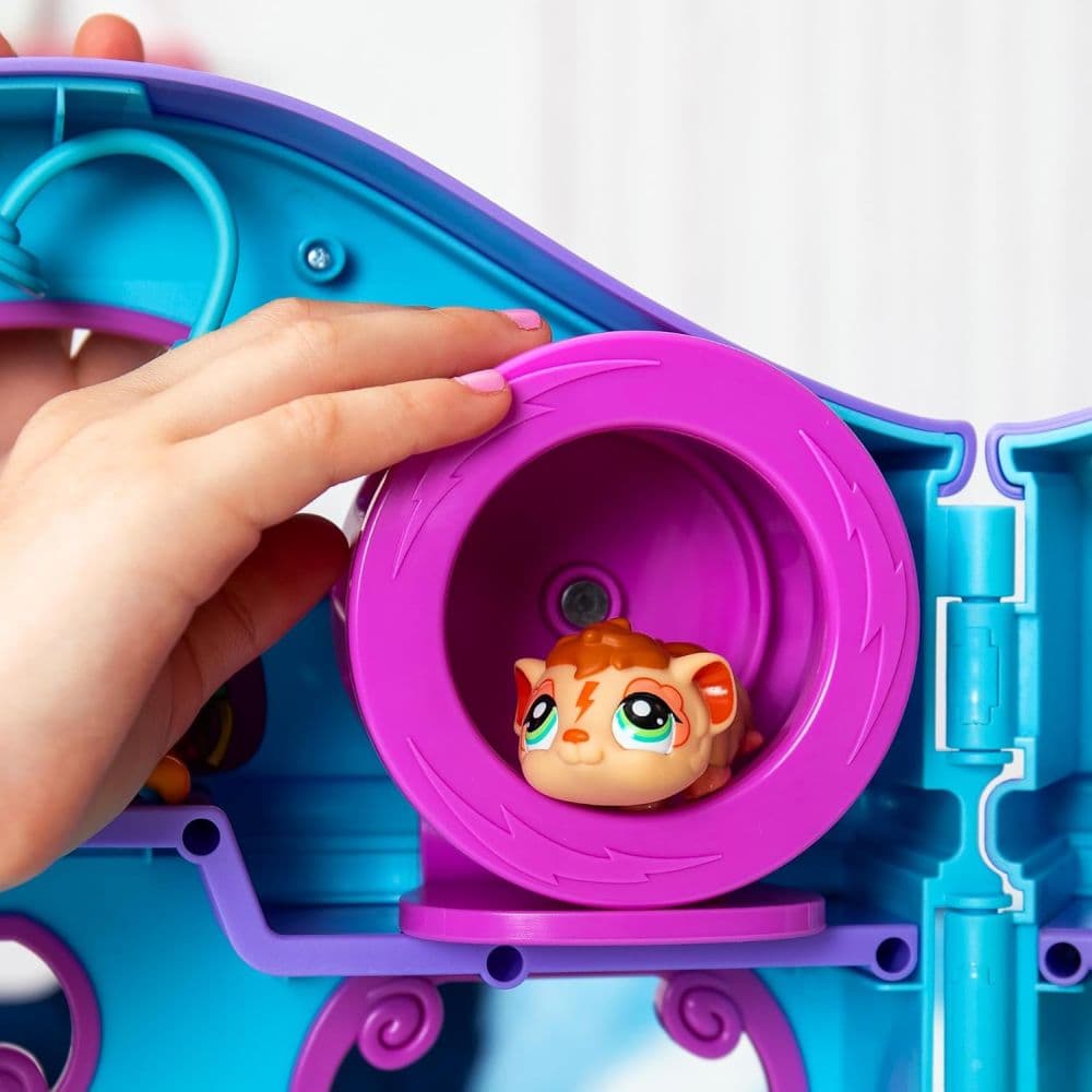 Littlest Pet Shop Playset Fourth Alternate Image