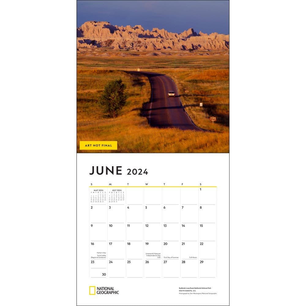 National Geographic American Roadtrips 2024 Desk Calendar