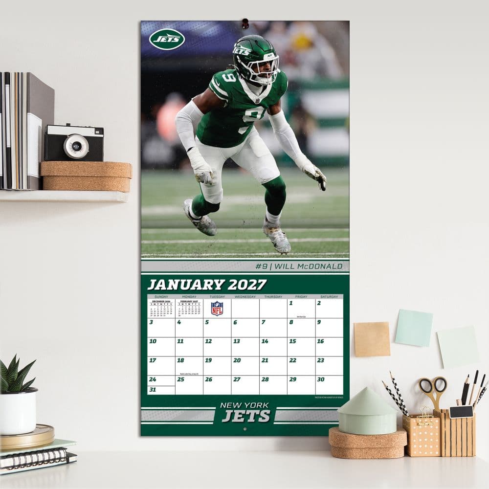 NFL New York Jets 2027 Wall Calendar Fifth Alternate Image