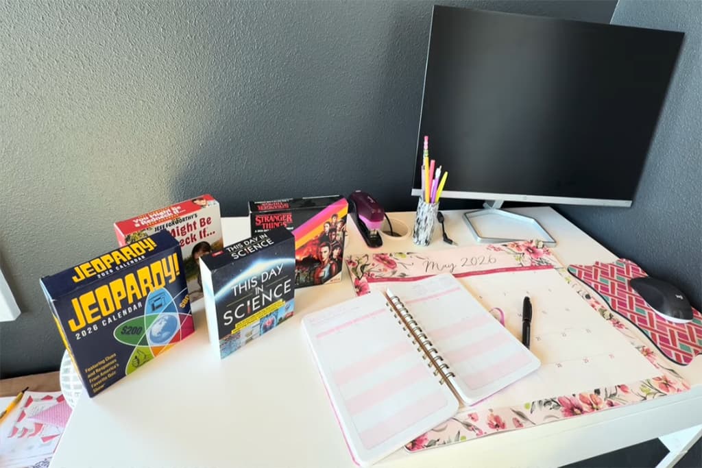 How Desk Calendars Can Help You Stay Organized in 2026