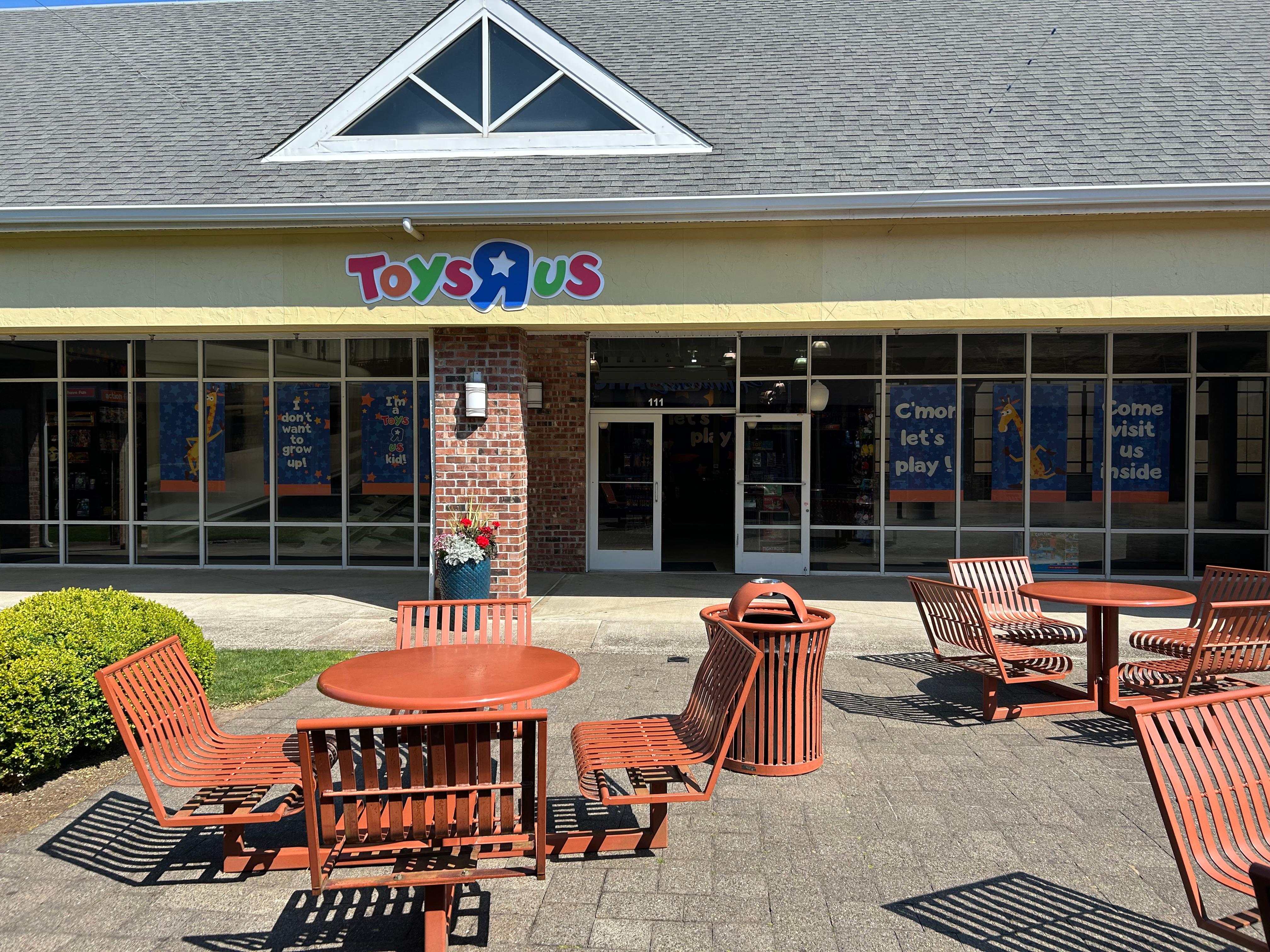 Lincoln City Outlet