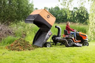 Thumbnail of the DR 16.96 PRO XL MANUAL START LEAF AND LAWN VACUUM