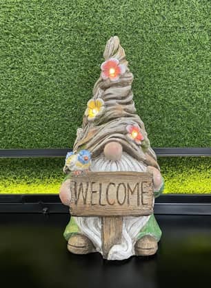 Thumbnail of the 15 Inch Gnome with Welcome Sign
