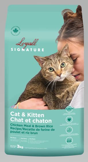Thumbnail of the Loyall Signature Cat Kitten Food Chicken 3Kg