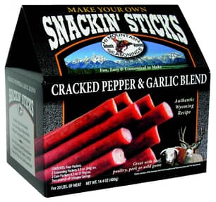 Thumbnail of the Hi Mountain Cracked Pepper n' Garlic Snackin' Stick Kit