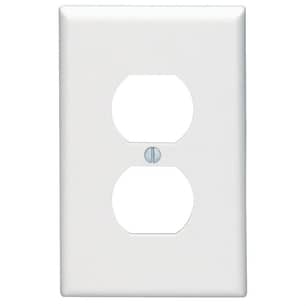 Thumbnail of the 1-Gang Duplex Receptacle Wallplate Midway Size in White
