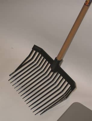 Thumbnail of the Garant, Bedding fork, 16 tines/10", polycarbonate head, hardwood handle