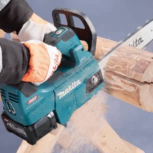 Thumbnail of the Makita 40V XGT Brushless 12" Top Handle Chainsaw