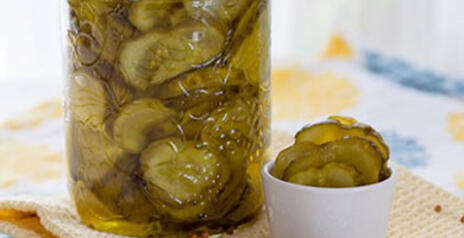 Read Article on Traditional Bread and Butter Pickles 