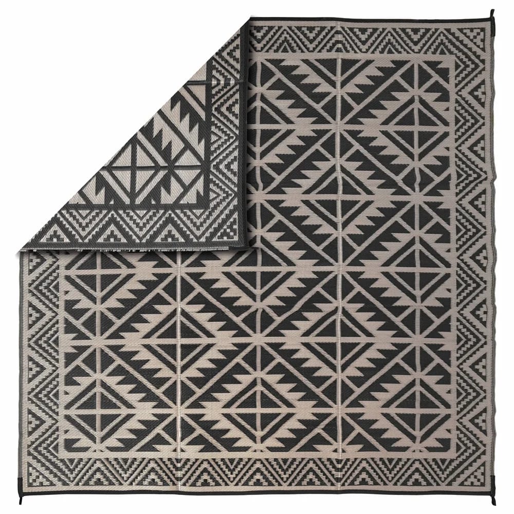 Aurora 9'x9' Reversible Patio Rug