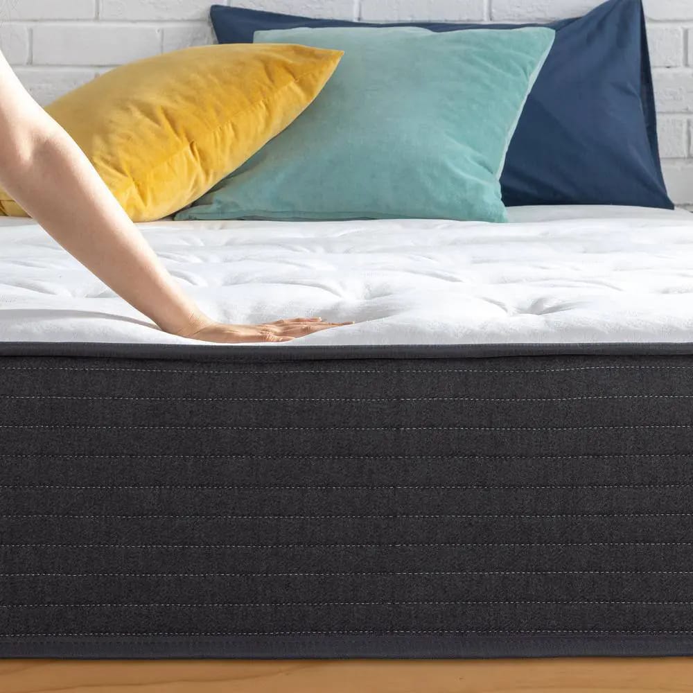 Zinus 10" Comfort Essential Medium Hybrid Pocket Spring Mattress, King