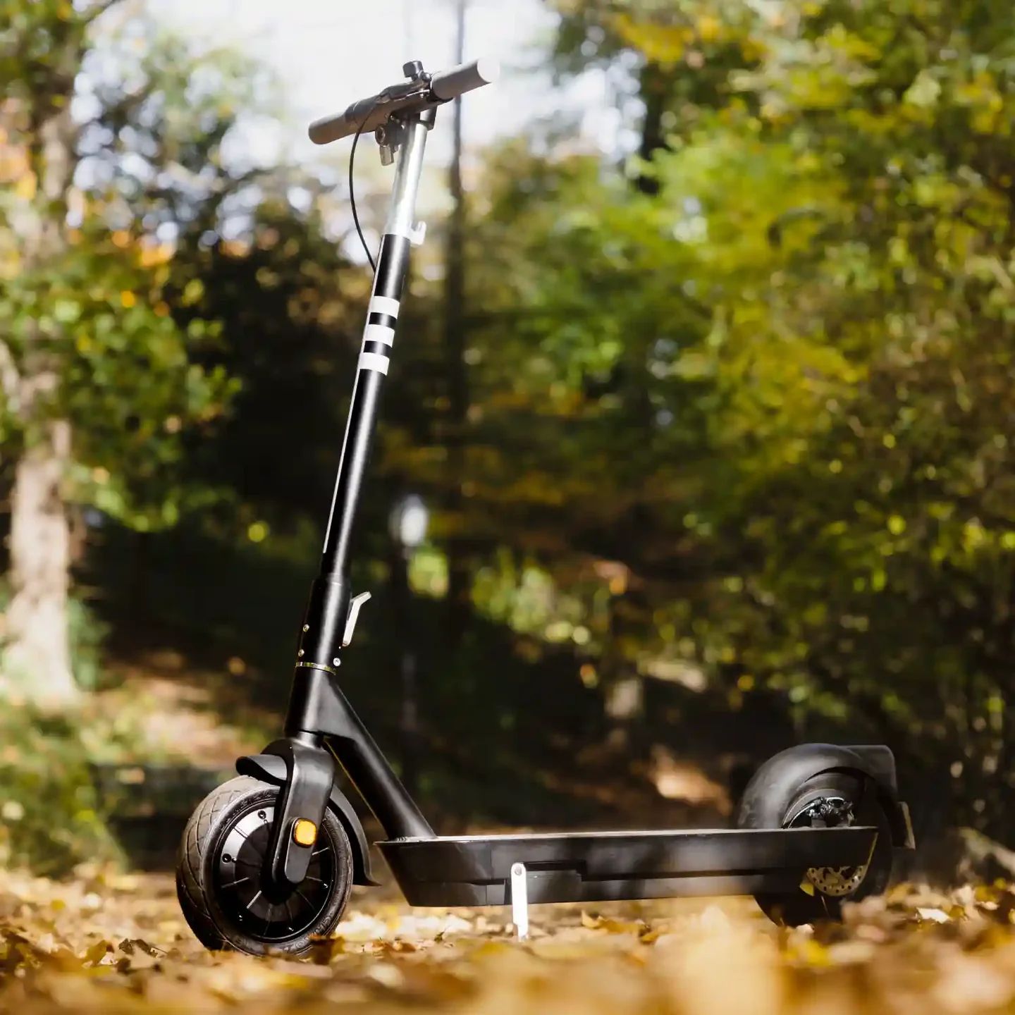 Okai Neon Pro Foldable Electric Scooter, Black