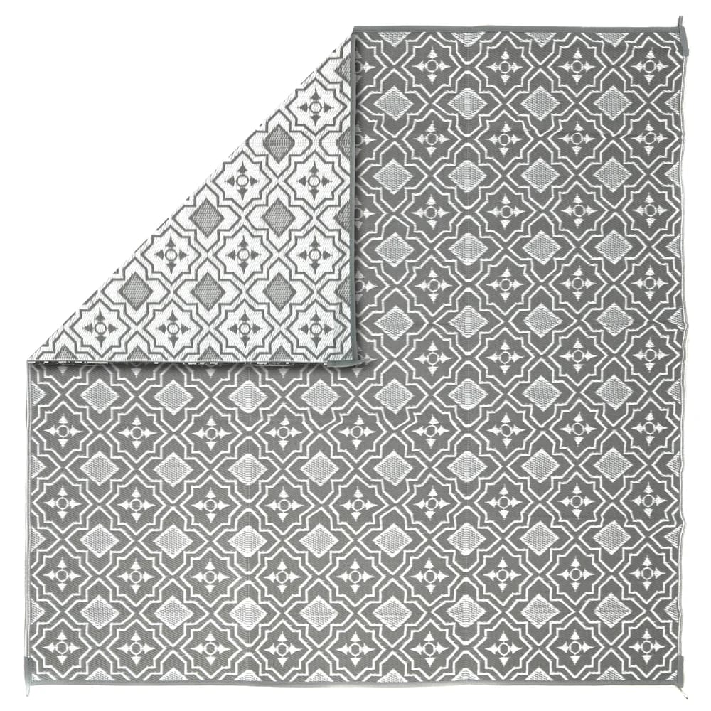 Aurora 9'x9' Reversible Patio Rug