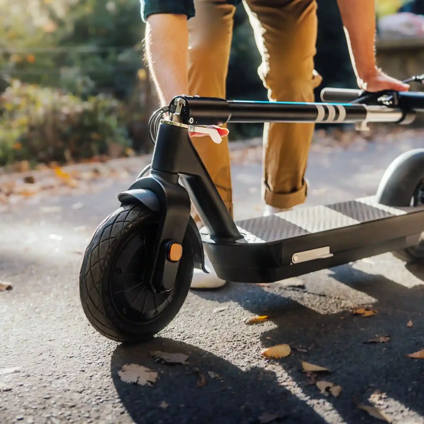 Okai Neon Pro Foldable Electric Scooter, Black