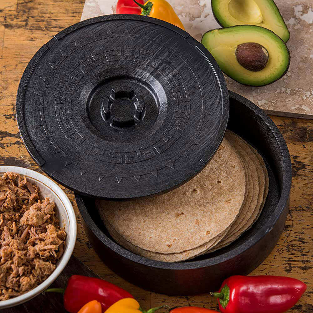 Carlisle 8" Tortilla Server with Lift-Off Lid, Aztec Black