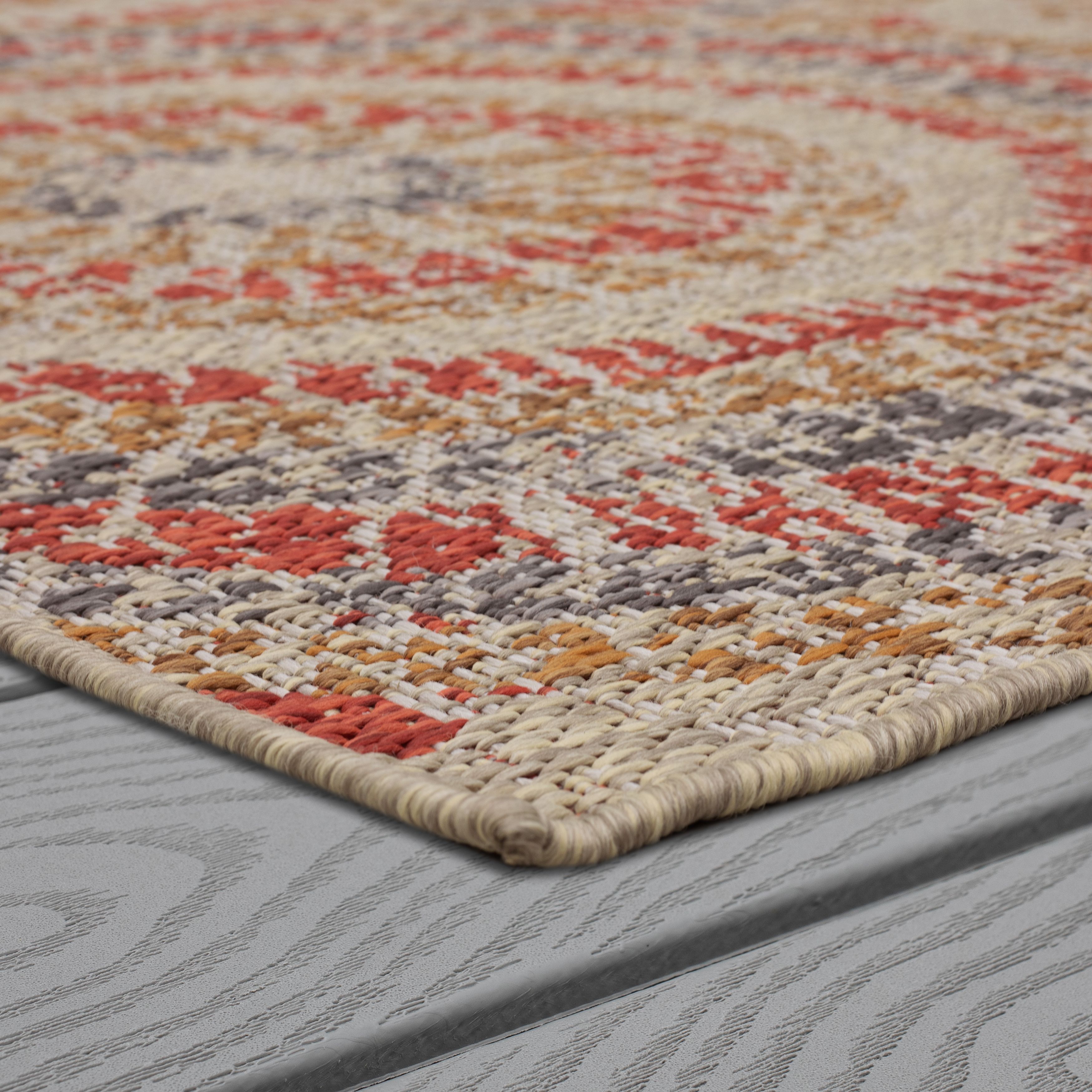 Mohawk Indoor/Outdoor Rug, Red Burst, 5' 3" x 7' 3"